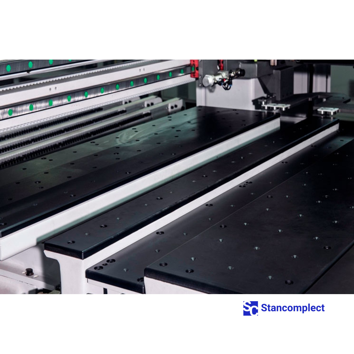 CNC drilling center KD-610NHZ with two drilling groups (milling with tool change + grooving saw)